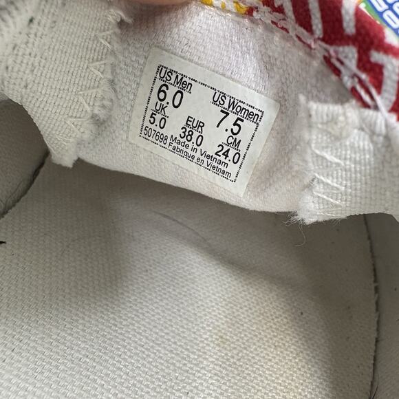 Vans LGBTQ Rainbow Pride Classic Slip-On Sneaker Shoe White Men’s 6 Women’s 7.5 - Picture 12 of 12